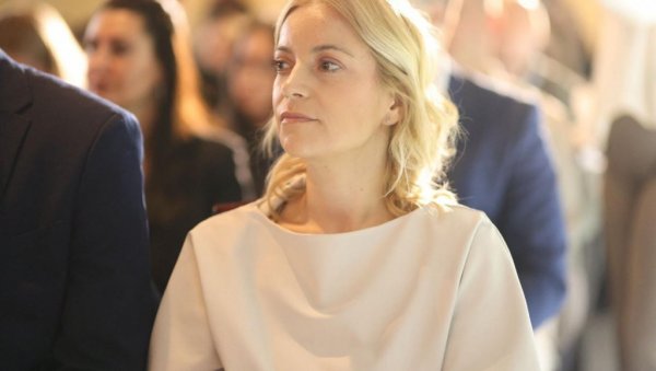 ДОНИРАНА СРЕДСТВА МУЗИЧКОЈ ШКОЛИ У АРАНЂЕЛОВЦУ