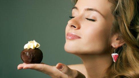 KAKO SMANJITI ŽELJU ZA ŠEĆEROM ZA 10 DANA: Od čega krenuti?