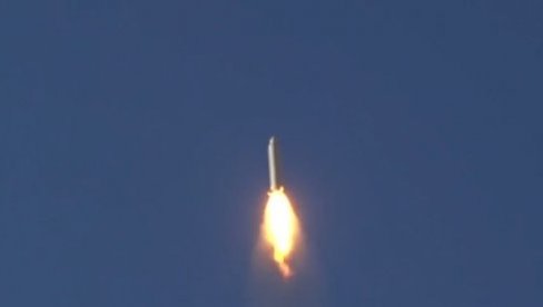 STIŽE ZA 7 MINUTA DO TEL AVIVA: Iran lansirao moćnu raketu na Izrael (VIDEO)