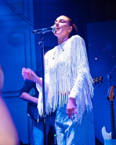 ЏЕЈЛА РАМОВИЋ О ДОСТОЈАНСТВУ НА ЕСТРАДИ: Увек се доста очекивало од мене, осећам притисак (ФОТО)