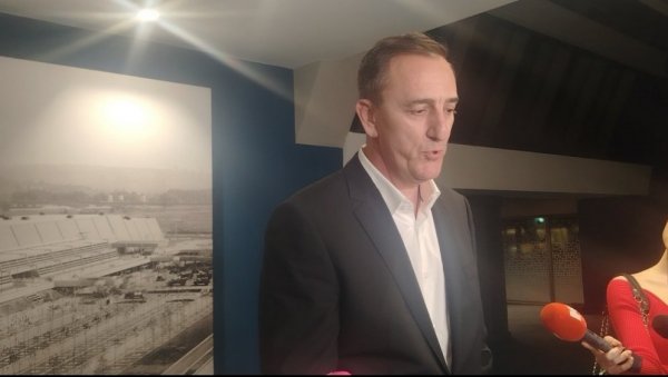 ОНЕ СУ ТУ ВЕЧЕРАС: Сергеј Ћетковић на Концерту за анђеле проговорио о ћеркама (ФОТО)