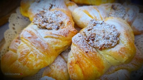 DANSKO PECIVO SA ORASIMA: Zlatni slojevi uživanja