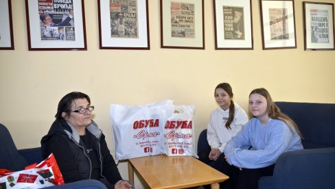 СЕСТРАМА ОБУЋА НА ДАР: Фондација хуманости Новости обрадовала Драгану Миловановић из Винче и њене сестре