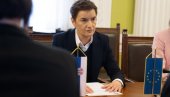 U SLOVENIJI NEMA GORIVA, SRBIJA NEMA TAJ PROBLEM Brnabić: Vučić ponovo pokazao koliko je važno imati na čelu države nekog ko je odgovoran