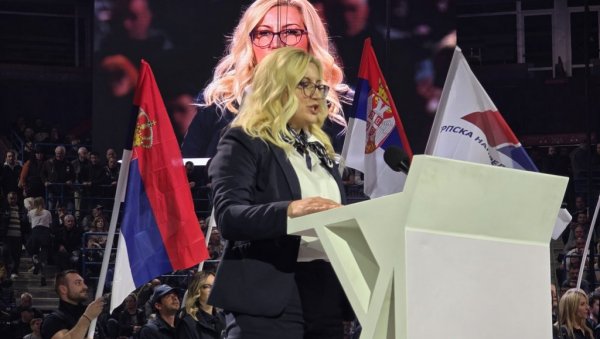 МАЈКА МАЛОГ ГАВРИЛА КОГ СУ ХТЕЛИ ДА УБИЈУ БЛОКАДЕРИ: Вучић нас води у Србију будућности (ВИДЕО)