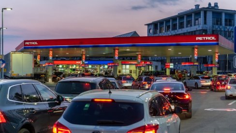 СЛОВЕНИЈА ЈЕ ПРВА ЗЕМЉА ЕУ КОЈА ЈЕ УВЕЛА РЕСТРИКЦИЈУ ГОРИВА! 24 дана рата на Блиском Истоку избрисала дистанцу између Љубљане и Коломба