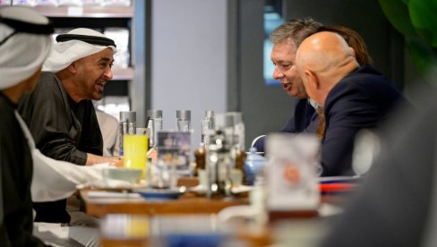 VUČIĆ U UAE: Prvi evropski i treći svetski lider koji je posetio Emirate od početka rata