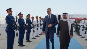 SNIMAK SVE GOVORI: Pogledajte kako je Vučić dočekan u Emiratima