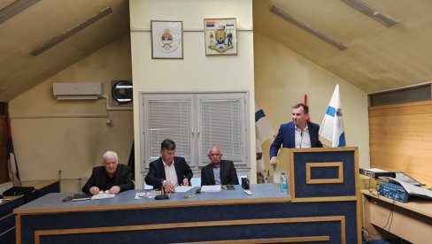 ПОМОЋ ЗА ПРАЗНИК: Борцима Угљевика за Васкрс по 150 км 