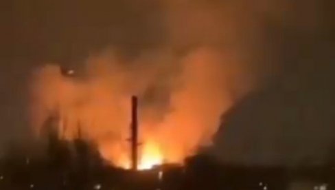 ГОРИ КЉУЧНО РУСКО ЧВОРИШТЕ ЗА ИЗВОЗ НАФТЕ Десетине дронова кренуло у напад (ВИДЕО)