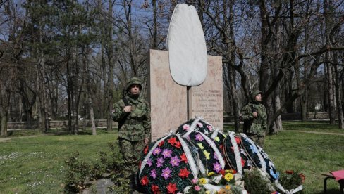 MIR NEMA ALTERNATIVU: U Vršcu obeležena godišnjica početka bombardovanja (FOTO)