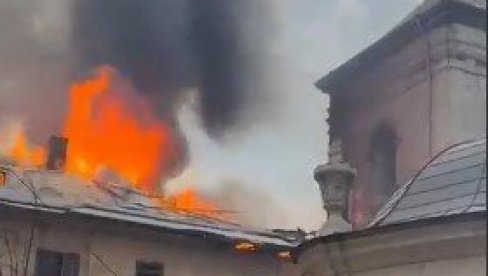 LANSIRANO VIŠE OD 400 DRONOVA Ukrajina pod opsadom, stiglo upozorenje: Građani ne napuštajte skloništa (VIDEO)