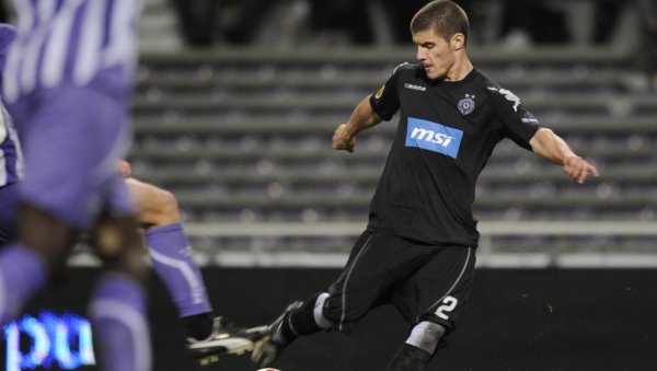 ПЛАТА У ПАРТИЗАНУ МИ ЈЕ БИЛА 40.000 ДИНАРА! Наместио сам образ да ме пољубе, а добио шамар