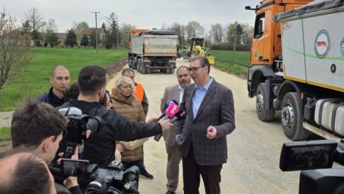 ЗА НАС ЈЕ ВОЉА НАРОДА, ВОЉА БОГА Вучић о надолазећим изборима: За мене нема лаких избора, сваки су тешки