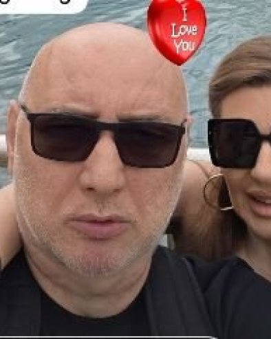 ОГЛАСИЛА СЕ ИЗ КИНЕ: Велико славље код Вики Миљковић и Драгана Ташковића Ташкета (ФОТО)