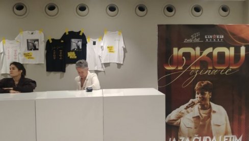 PRIZOR NA LICU MESTA: Uskoro počinje prvi od sedam koncerata Jakova Jozinovića u Beogradu - Majice sa njegovom likom (FOTO)