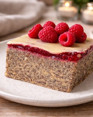 ПОСНИ ПЛАЗМА-МАК-МАЛИНА КОЛАЧ: Комбинација која осваја на први залогај