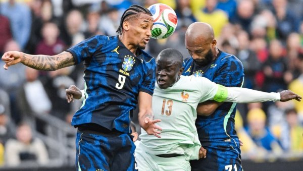 ШТА ПРИЧА ОВАЈ ЧОВЕК? Изјави славног фудбалера смеје се цео свет! (ВИДЕО)