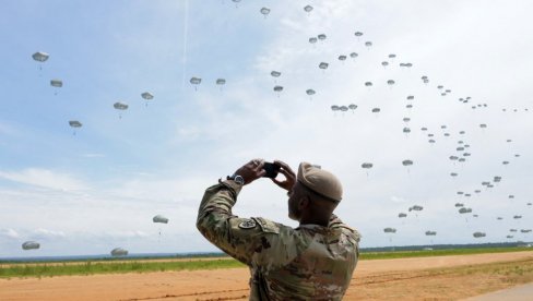 СПРЕМА СЕ ДЕСАНТ НА ИРАН? Хиљаде америчких падобранаца стигло на Блиски исток