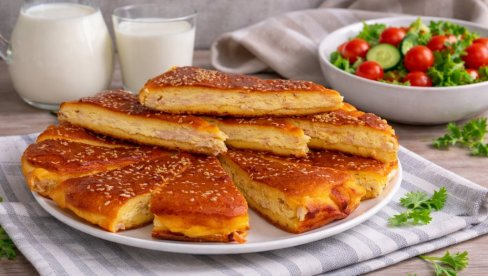 SLANA LENJA PITA KOJA SE TOPI U USTIMA: Miris domaće kuhinje koji vraća u detinjstvo