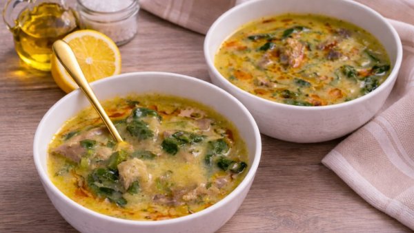 СУПА ОД ТЕЛЕТИНЕ И СПАНАЋА: Традиција на кашику