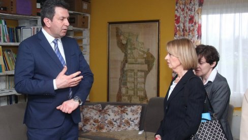 GRAD JEDNAKIH MOGUĆNOSTI ZA SVE: Šabac posetila ambasadorka Švedske