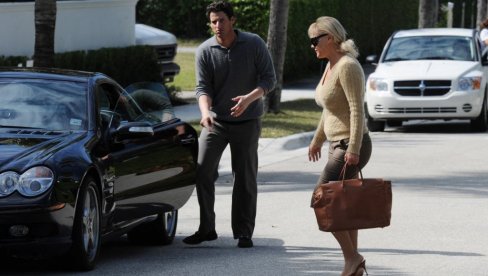 МАЈКА АНЕ КУРЊИКОВЕ ОСТАВИЛА СИНА (5) САМОГ У СТАНУ, ДЕЧАК СКОЧИО КРОЗ ПРОЗОР: 16 година након инцидента постао је шампион у голфу