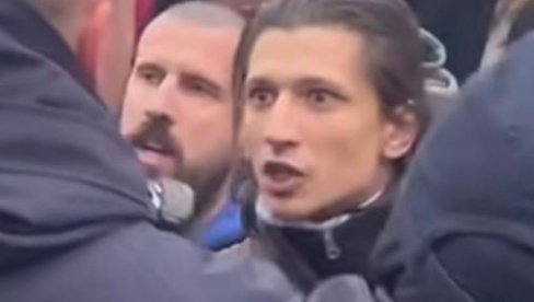 ОВАЈ БЛОКАДЕР ЈЕ ЈУЧЕ ИЗБИО ПОЛИЦАЈЦУ ОКО: Учинимо манекенчића познатим