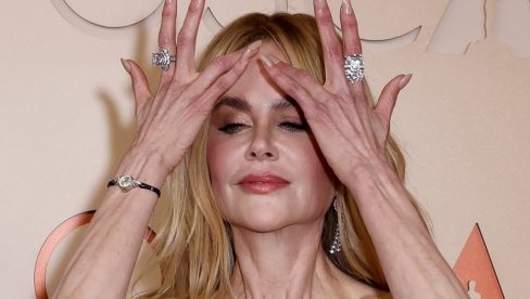 VIDEO OD KOGA ĆE KITU URBANU PROKLJUČATI KRV: Nikol Kidman sa novim dečkom!