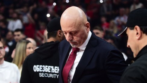 ОБРАДОВИЋ ЗАГРМЕО ЗБОГ ПОРАЗА! Тренер Звезде никад краћи после краха у дербију!