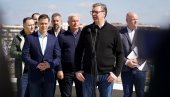 TAKVU INFORMACIJU IMAM SAMO JA: Vučić o kandidatu SNS za predsednika: Petrov bi to obavljao izuzetno, a porediti ga sa Đokićem - dva sveta
