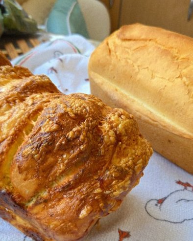 РЕЦЕПТ ЗА ПЕЦИВО СА КАЧКАВАЉЕМ: Оброк који ће постати звезда сваке ваше трпезе (ВИДЕО)