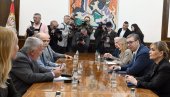 VUČIĆ NASTAVIO KONSULTACIJE: Završen razgovpr predsednika sa predstavnicima PUPS-a