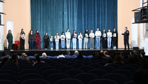 НАЈБОЉИ ИДУ У КРУПАЊ: Смотра рецитатора у Лозници