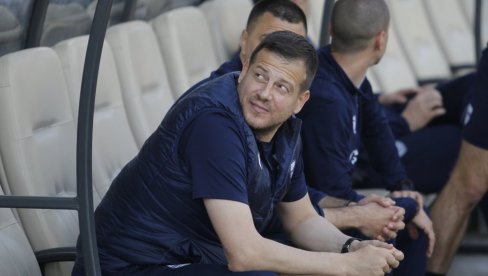 ЛАЛАТОВИЋ ИЗНЕНАДИО ПОТЕЗОМ! Пред долазак Партизана тренер Новог Пазара открио где ће да преспава!