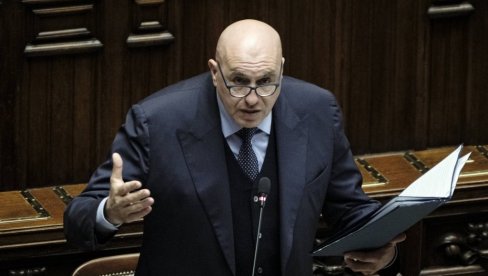 ITALIJANSKI MINISTAR ODBRANE: Postoji opasnost od nuklearnog sukoba, svet zahvatilo ludilo