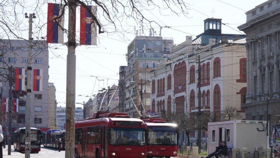 ТОПАО УСКРШЊИ ДАН, ПА ВРЕМЕНСКИ РОЛЕРКОСТЕР: Објављена детаљна прогноза до краја априла, попаљени аларми - Пљускови са грмљавином, па суша