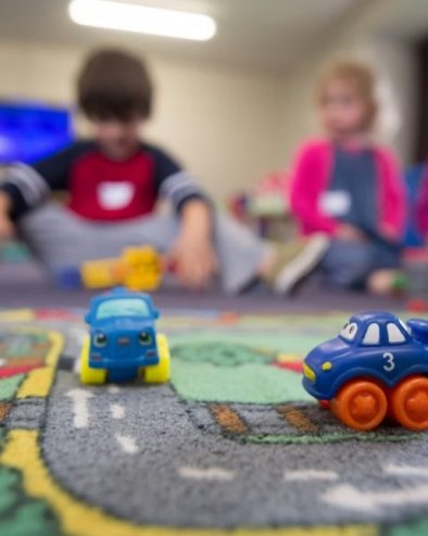 Шест и по деценија ПУ “Перка Вићентијевић“ у Обреновцу: Малишани из 8 вртића учествовали у свечаном програму