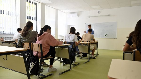 РАСПУСТ ОД ПЕТКА: Ђаци се враћају у учионице 15. априла