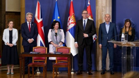 USPELI SMO DA OBEZBEDIMO NAJBOLJE I NAJSKUPLJE LEKOVE NA SVETU Vučić ponosan: Produžićemo život hiljadama ljudi