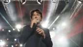 ČOLA NAPRAVIO POMETNJU U SARAJEVU POSLE 5 KONCERATA: Na ulicama nikada nije bilo više ljudi