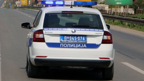 ЖЕНА СЕ ЗАКУЦАЛА У ДЕВОЈЧИЦЕ НА ТРОТИНЕТУ У НОВОМ ПАЗАРУ: Једна преминула на путу до болнице