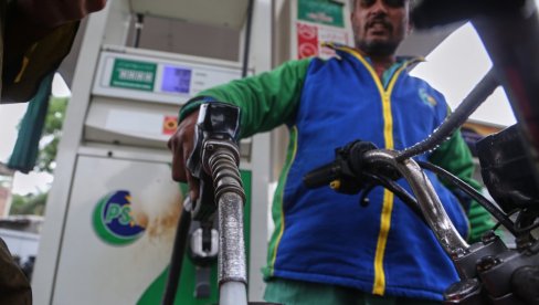 ЕКСПЛОЗИЈА НАФТЕ ИЗ ИРАКА: Басра диже производњу на два милиона барела за неколико сати - Светска тржишта на ногама