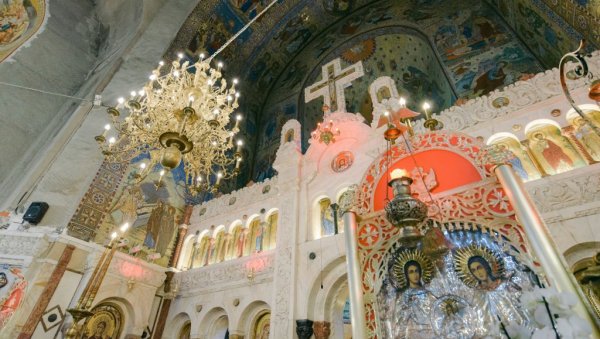 ДАНАС ЈЕ ВЕЛИКИ ЧЕТВРТАК: Једну ствар не смете никако да радите, а обичаји се разликују широм Србије