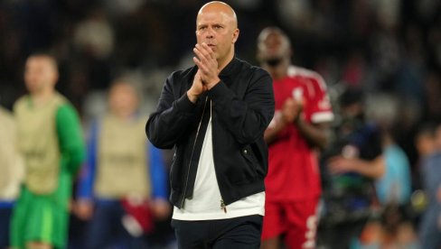 ИМАЛИ СМО СРЕЋЕ! Арне Слот сурови искрен након пораза у Паризу