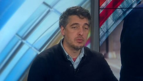 BLOKADERSKI BEDNIK NESREĆAN: Žao mu što je izvadio srBski pasoš (FOTO)
