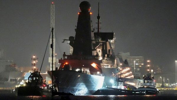 НАТО У ПРОБЛЕМУ Британска морнарица у потери: Москва посла ратне бродове и подморницу око Британије