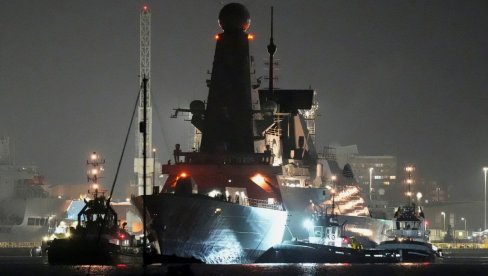 БРИТАНСКИ АДМИРАЛ: Трећину свог времена трошимо на праћење руских бродова
