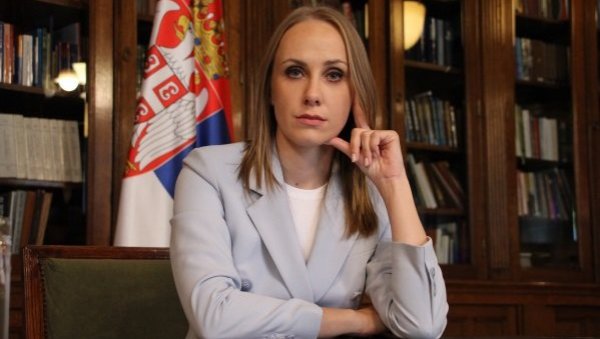 МИЛИЦА НИКОЛИЋ: О променама у Србији одлучиће народ а не странци