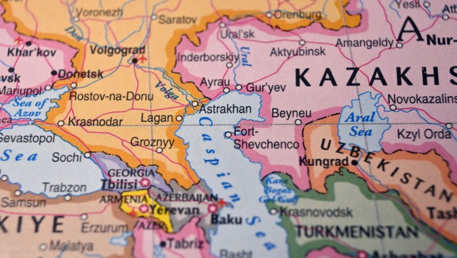 ПОГОЂЕНА СТАЦИОНАРНА ПЛАТФОРМА: Украјинска војска погодила две платформе за бушење на Каспијском мору